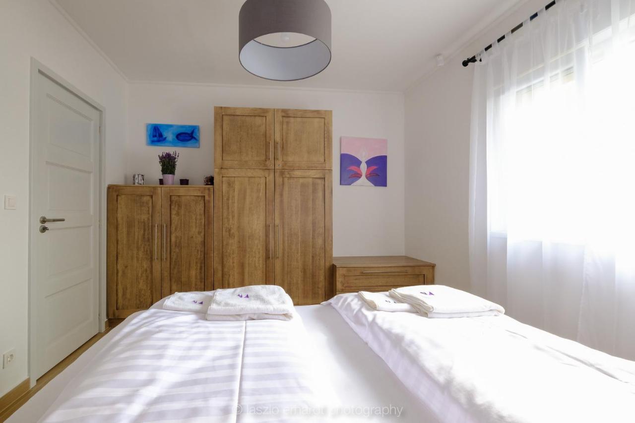 Ciprus Porta Apartmanok Balatonkenese Exterior photo