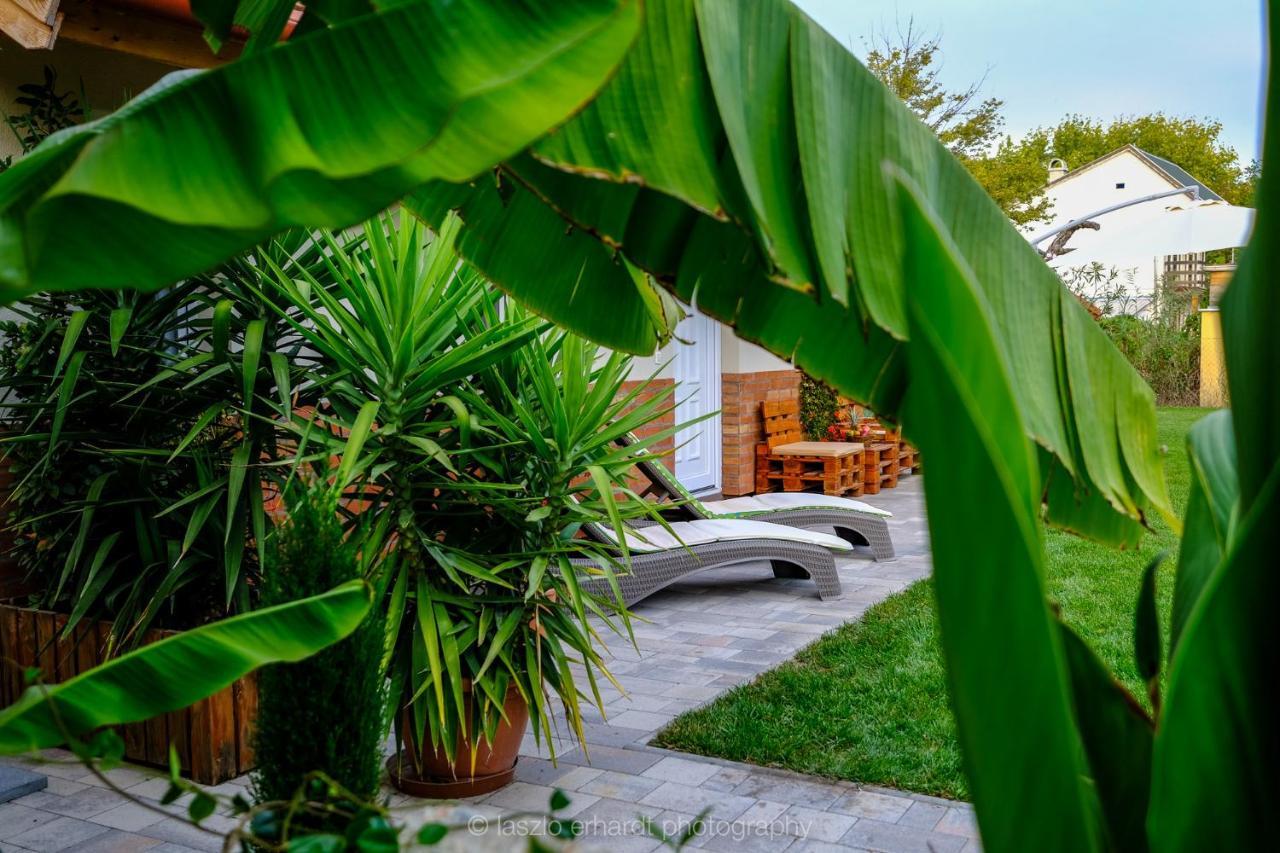 Ciprus Porta Apartmanok Balatonkenese Exterior photo