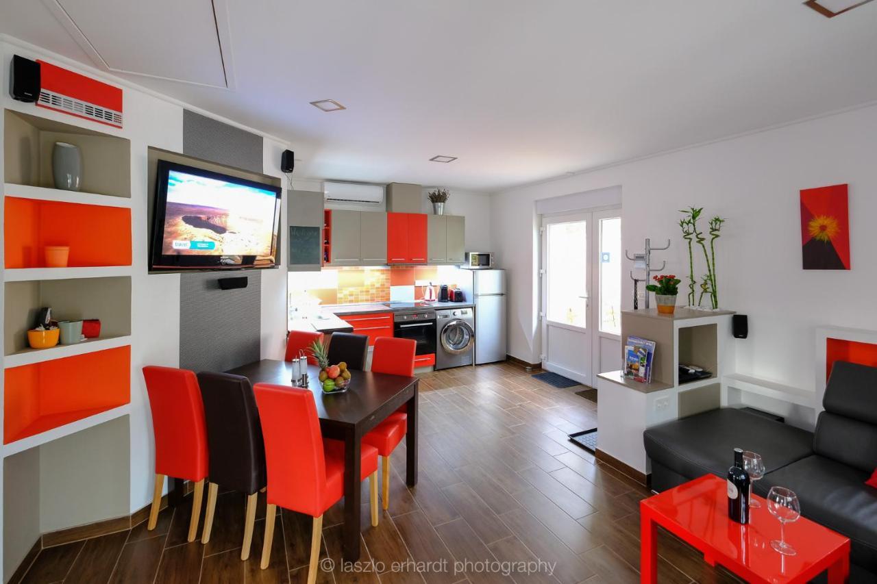 Ciprus Porta Apartmanok Balatonkenese Exterior photo